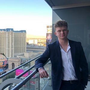 Meet your Posher, Nick